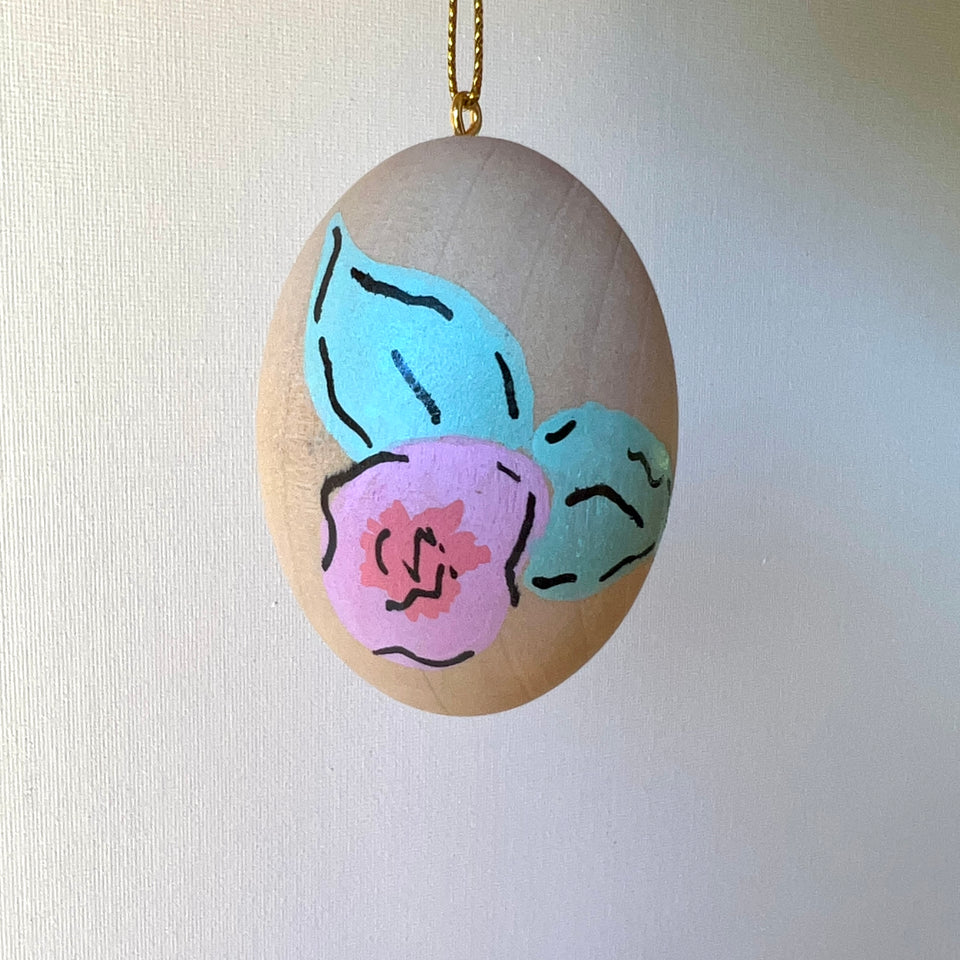 Wooden Egg Ornament in MultiColored Flower Detail